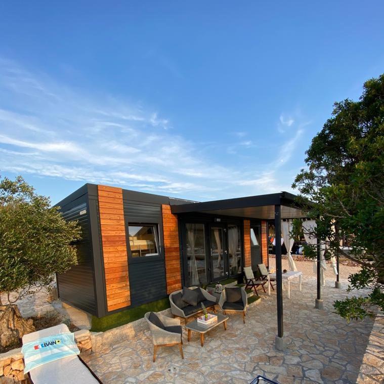 Beach House Danica - Resort & Tavern Bain, Free Transport, Pool, Island Of Zut - Kornati Pristanisce Exterior foto