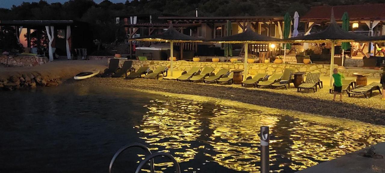 Beach House Danica - Resort & Tavern Bain, Free Transport, Pool, Island Of Zut - Kornati Pristanisce Exterior foto