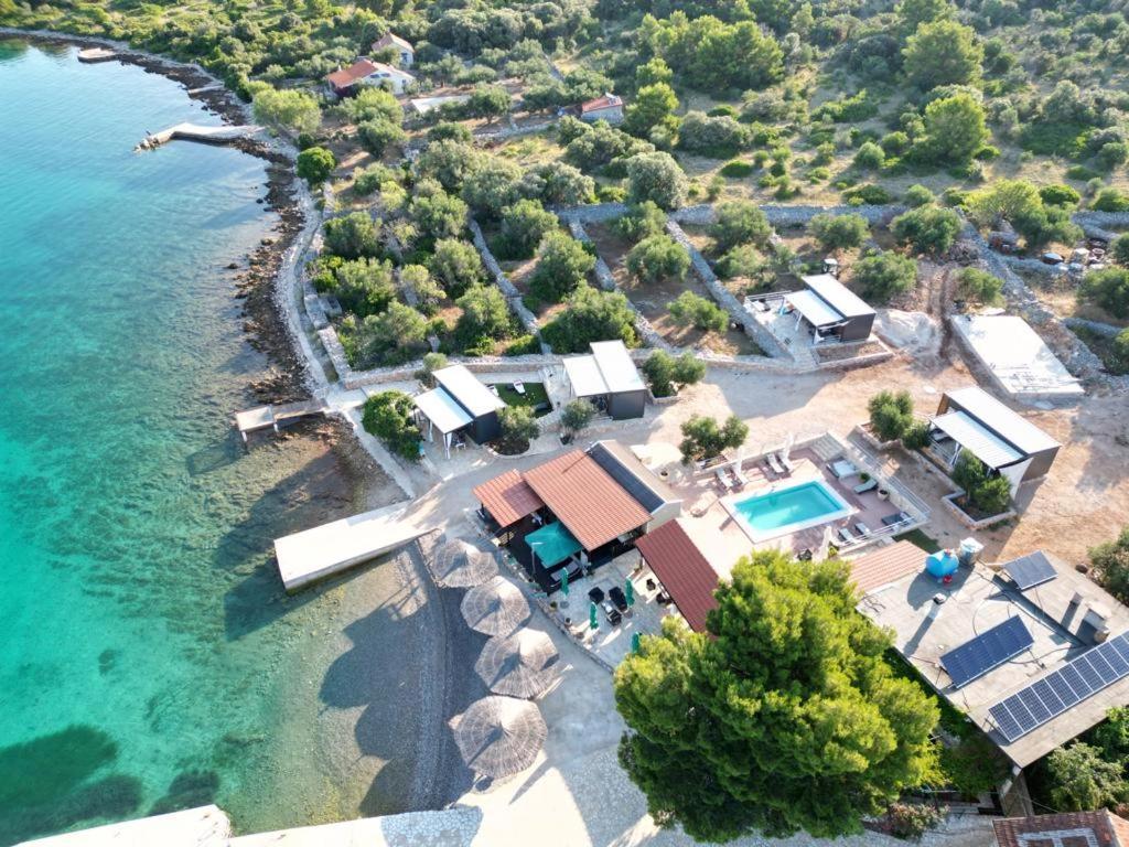 Beach House Danica - Resort & Tavern Bain, Free Transport, Pool, Island Of Zut - Kornati Pristanisce Exterior foto